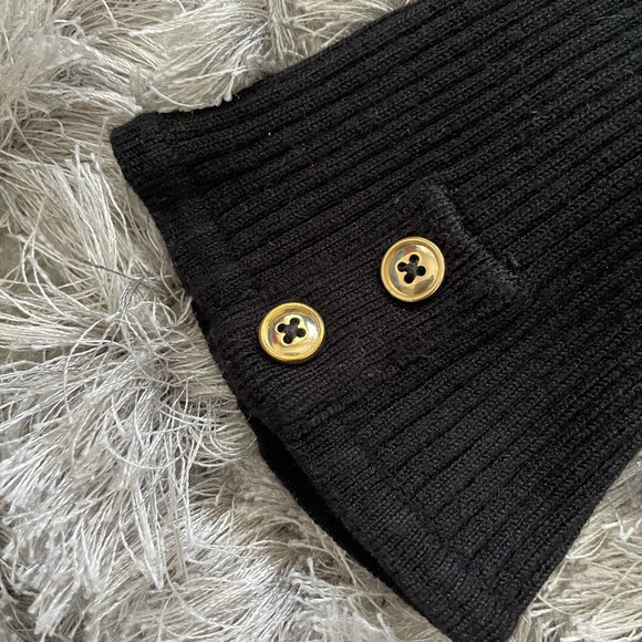 ROZ & ALI Black & White Cold Shoulder Top Medium - Picture 7 of 11